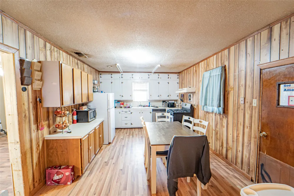 10072 County Road 199 Breckenridge, TX 76424