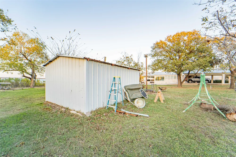 10072 County Road 199 Breckenridge, TX 76424