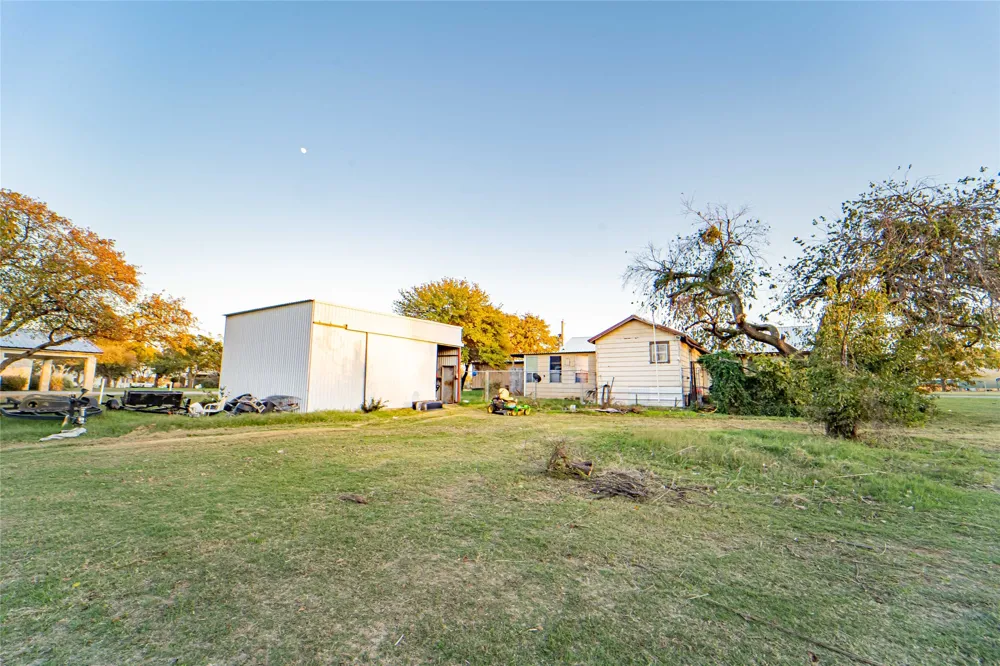 10072 County Road 199 Breckenridge, TX 76424