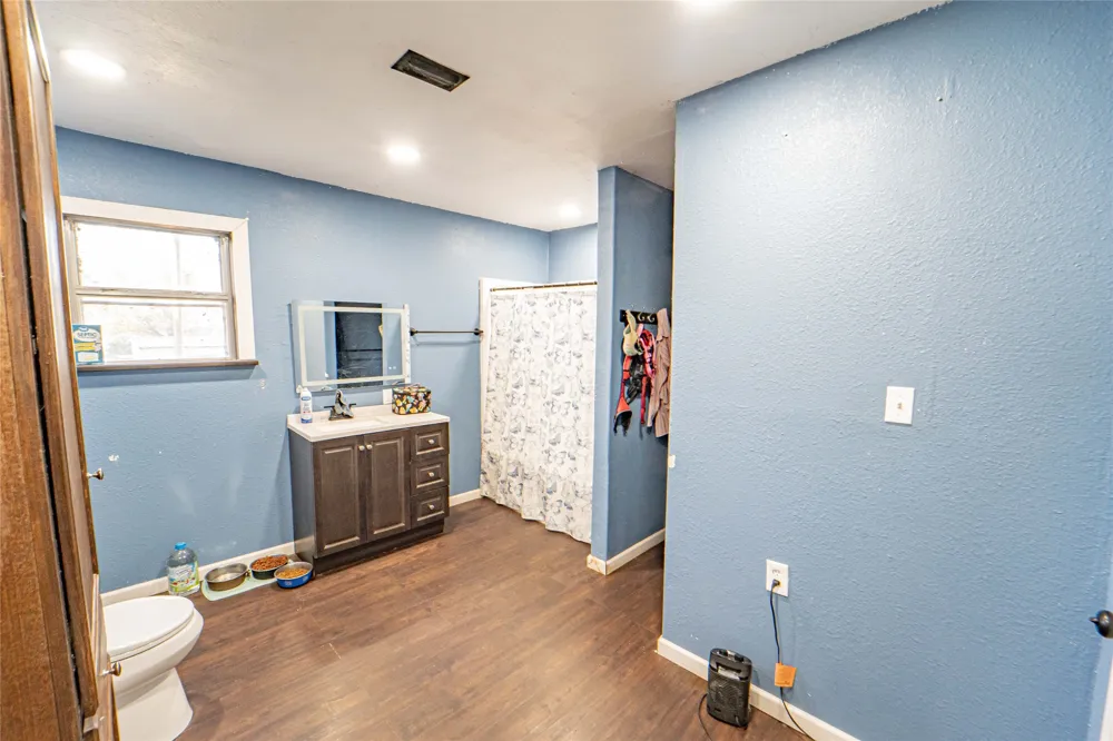 10072 County Road 199 Breckenridge, TX 76424