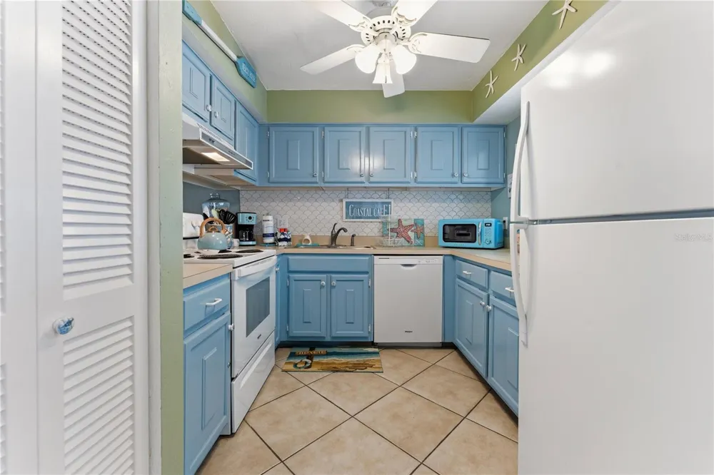 1801 GULF DRIVE #238 Bradenton Beach, FL 34217
