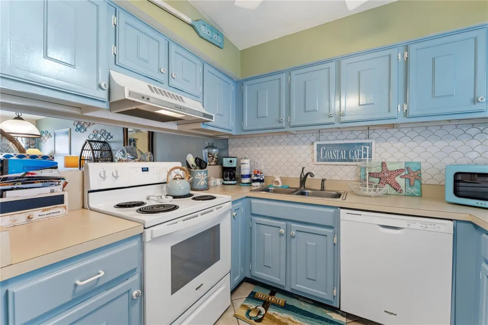 1801 GULF DRIVE #238 Bradenton Beach, FL 34217