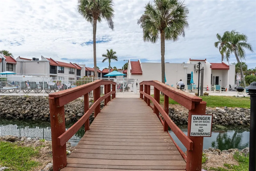 1801 GULF DRIVE #238 Bradenton Beach, FL 34217