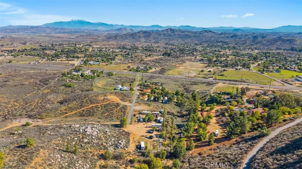 Kimes Lane Perris, CA 92570