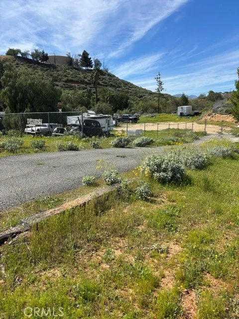 Kimes Lane Perris, CA 92570