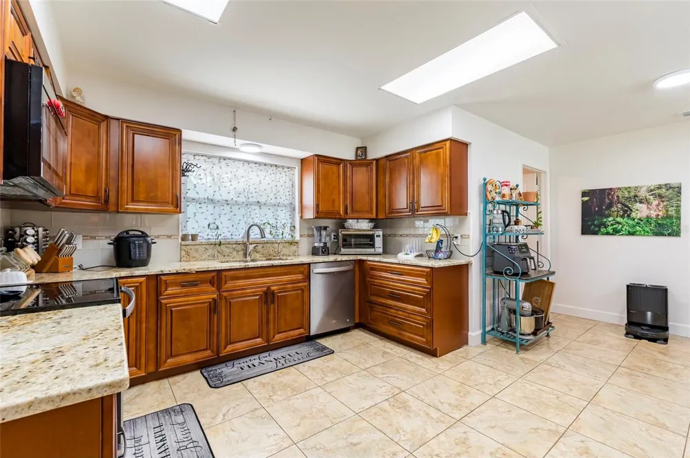 17512 BRANDYWINE DRIVE Lutz, FL 33549