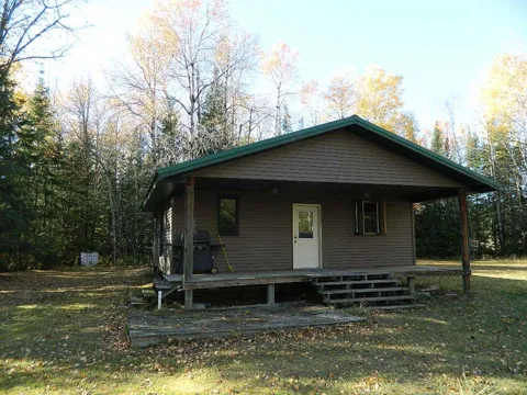 9372 County Road 32 W