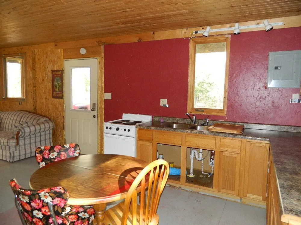 9372 County Road 32 W Loman, MN 56654