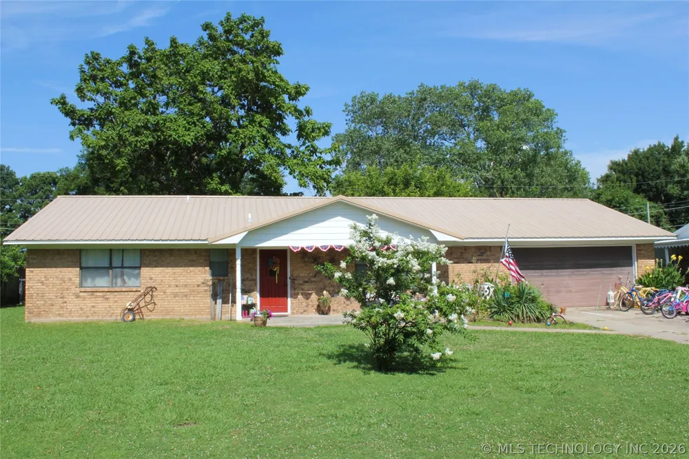 107 S Day Coalgate, OK 74538