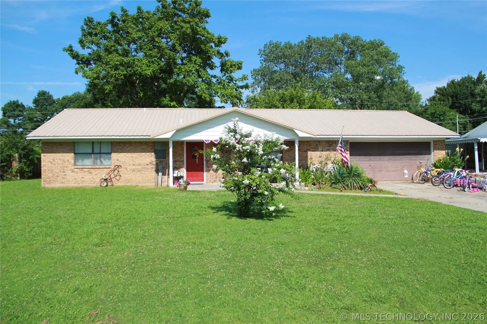 107 S Day Coalgate, OK 74538