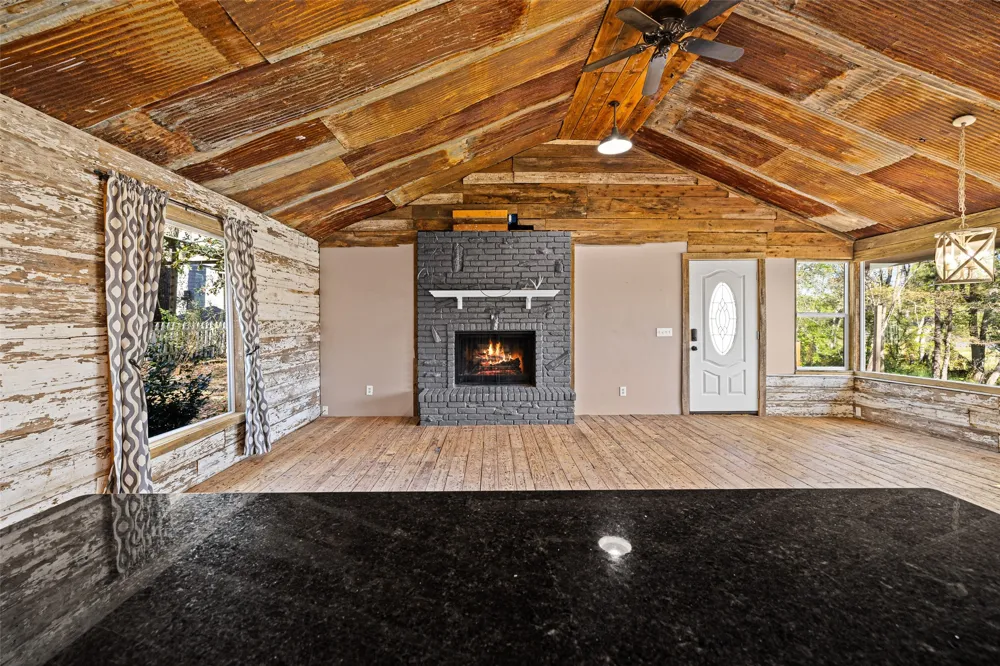 494 Lake Drive Gladewater, TX 75647