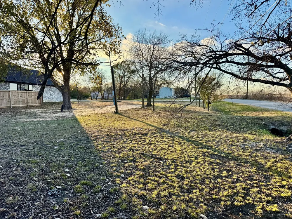 511 Beavers Drive Southmayd, TX 75092
