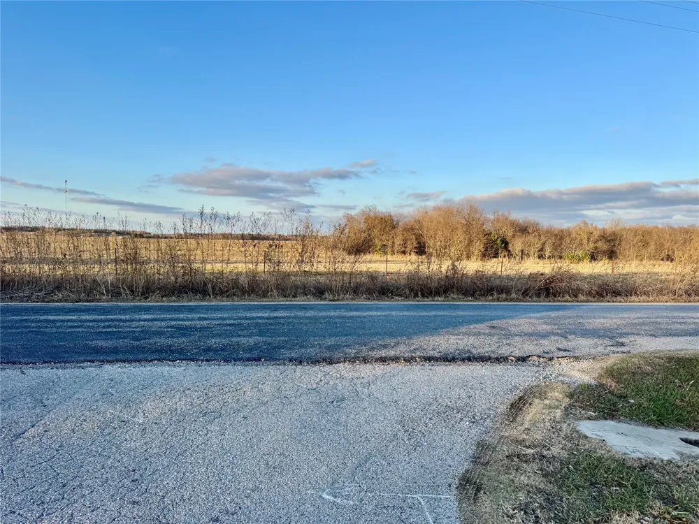 511 Beavers Drive Southmayd, TX 75092