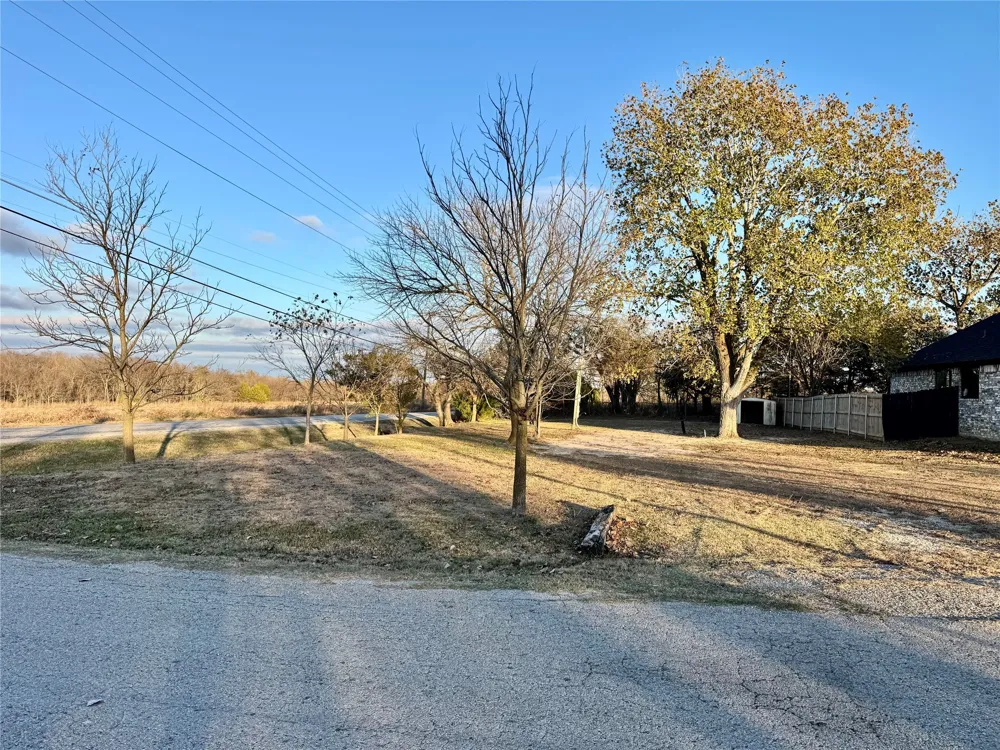 511 Beavers Drive Southmayd, TX 75092