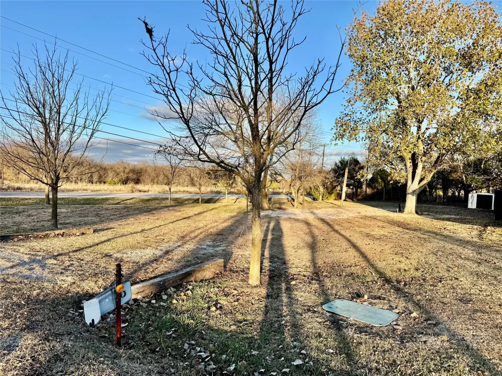 511 Beavers Drive Southmayd, TX 75092