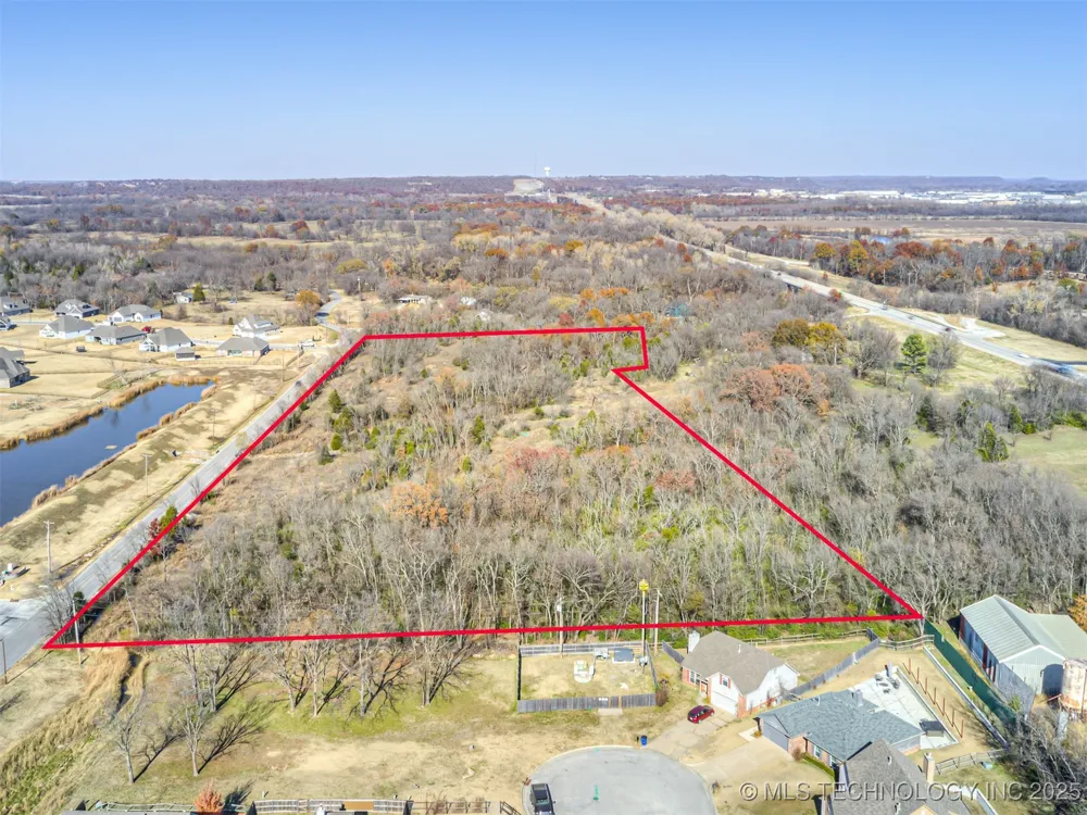 Redbud Drive Catoosa, OK 74015