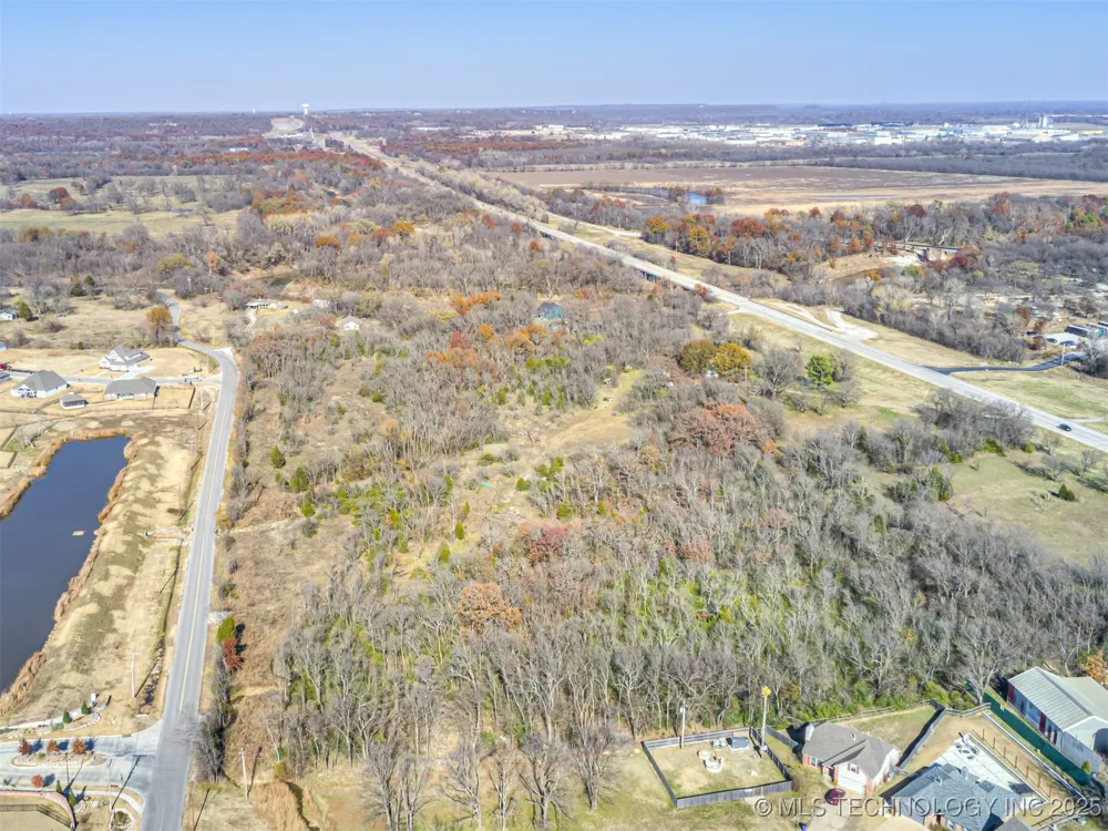 Redbud Drive Catoosa, OK 74015