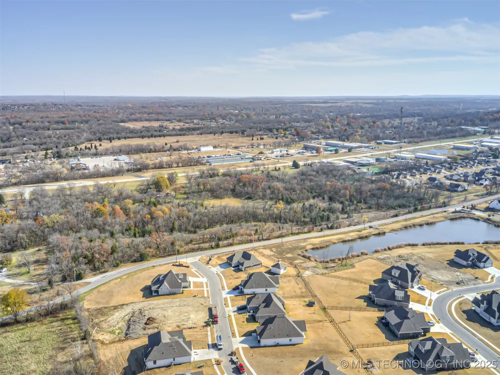 Redbud Drive Catoosa, OK 74015