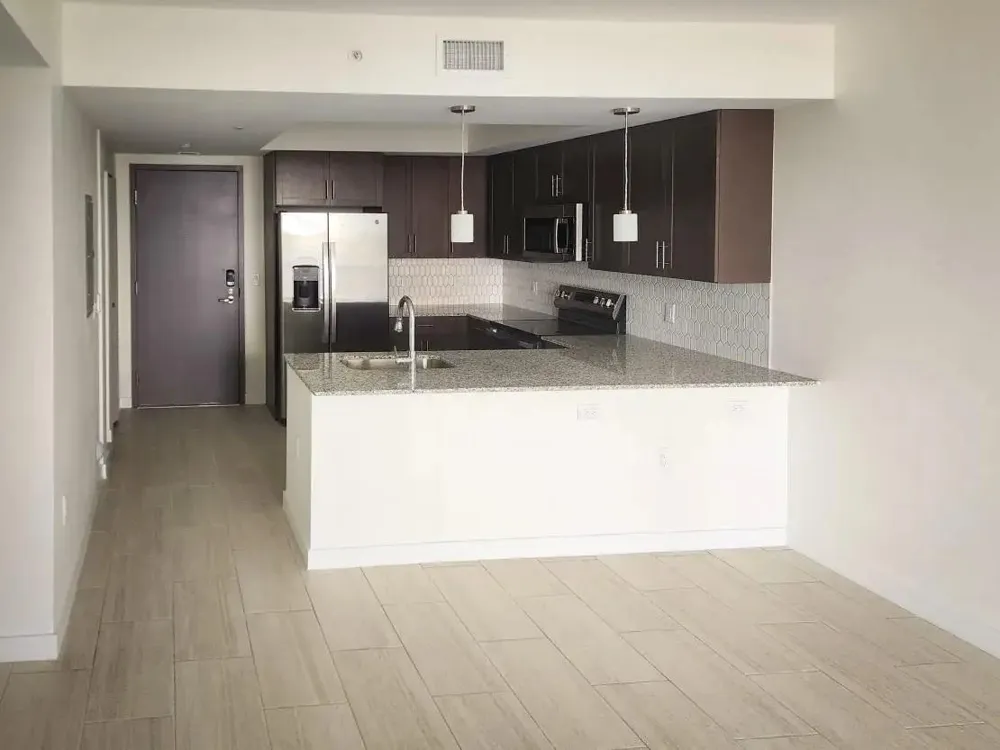 11850 SW 216th St Miami, FL 33170