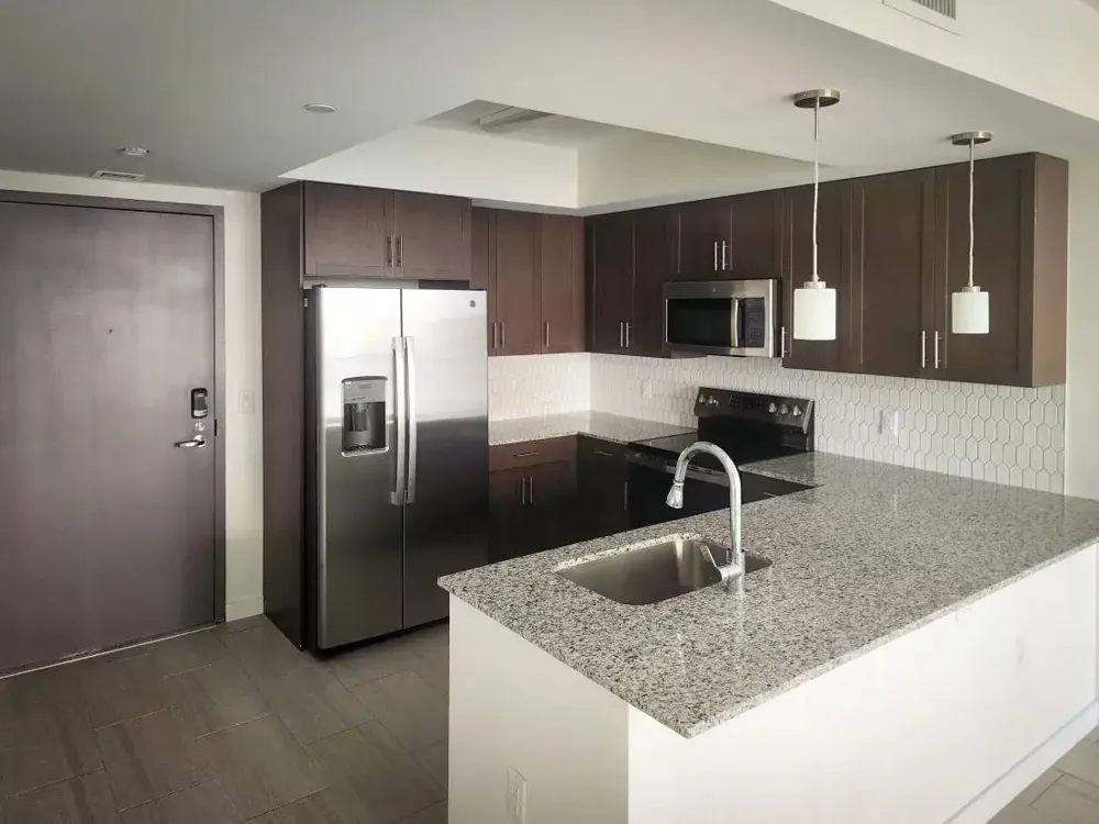 11850 SW 216th St Miami, FL 33170