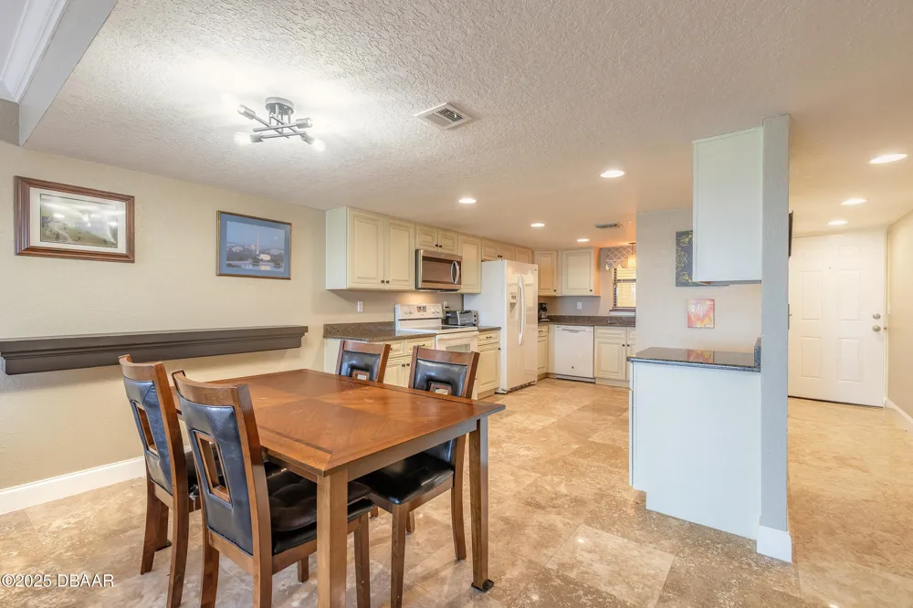 3131 S Ridgewood Avenue #101 South Daytona, FL 32119