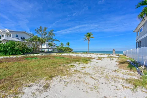 839 SHORE DRIVE