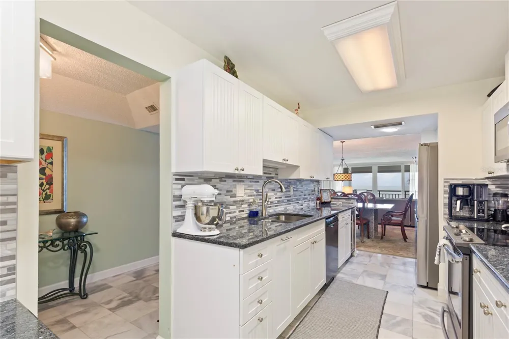 2900 GULF BOULEVARD #201 Belleair Beach, FL 33786