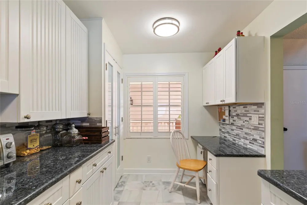 2900 GULF BOULEVARD #201 Belleair Beach, FL 33786