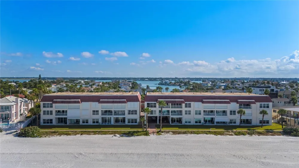 2900 GULF BOULEVARD #201 Belleair Beach, FL 33786