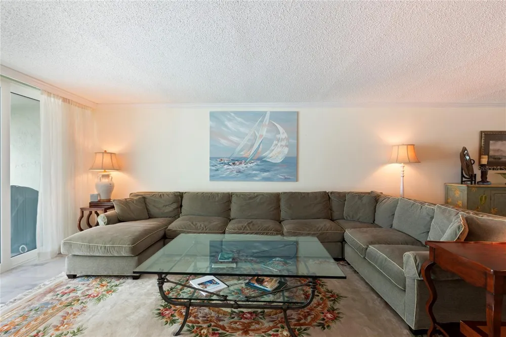 2900 GULF BOULEVARD #201 Belleair Beach, FL 33786