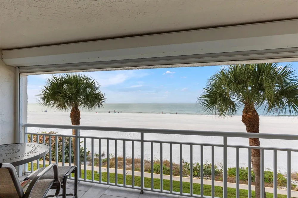 2900 GULF BOULEVARD #201 Belleair Beach, FL 33786
