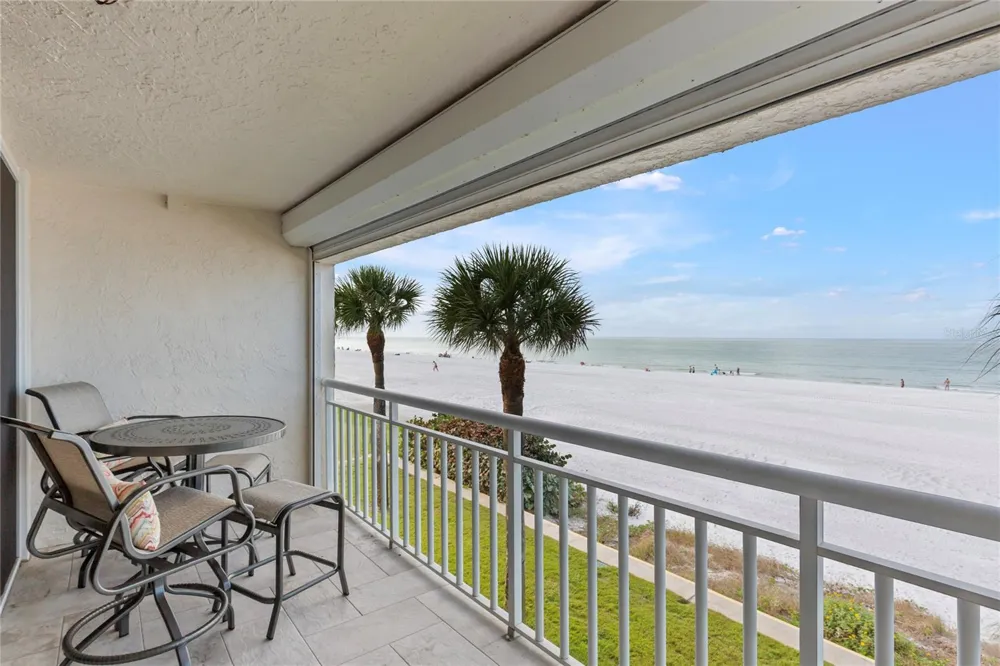 2900 GULF BOULEVARD #201 Belleair Beach, FL 33786