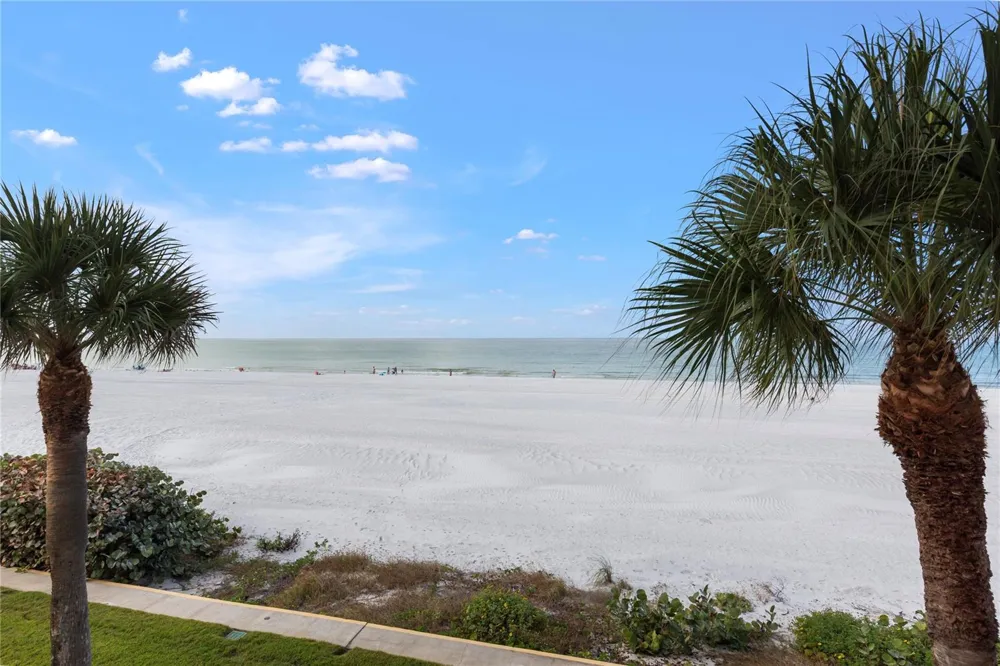 2900 GULF BOULEVARD #201 Belleair Beach, FL 33786