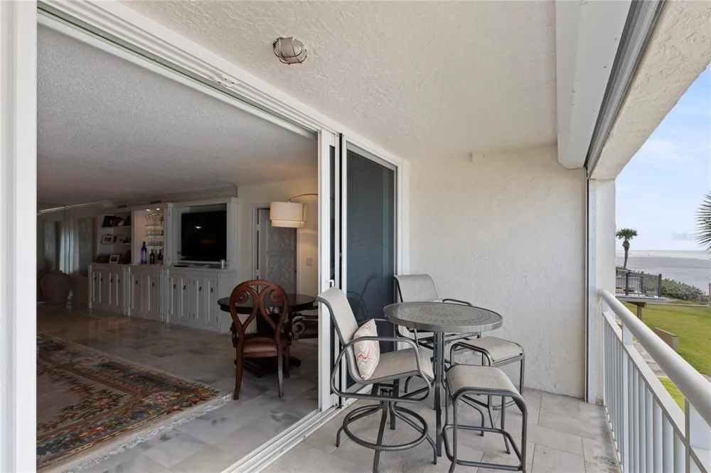 2900 GULF BOULEVARD #201 Belleair Beach, FL 33786