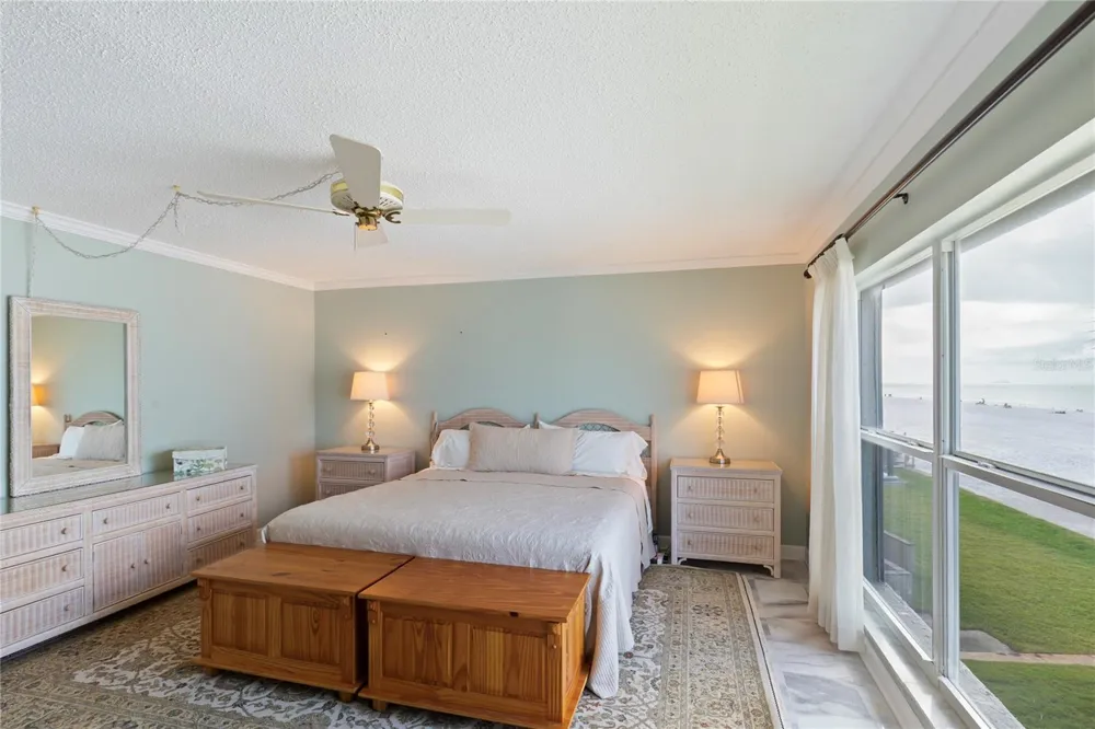 2900 GULF BOULEVARD #201 Belleair Beach, FL 33786