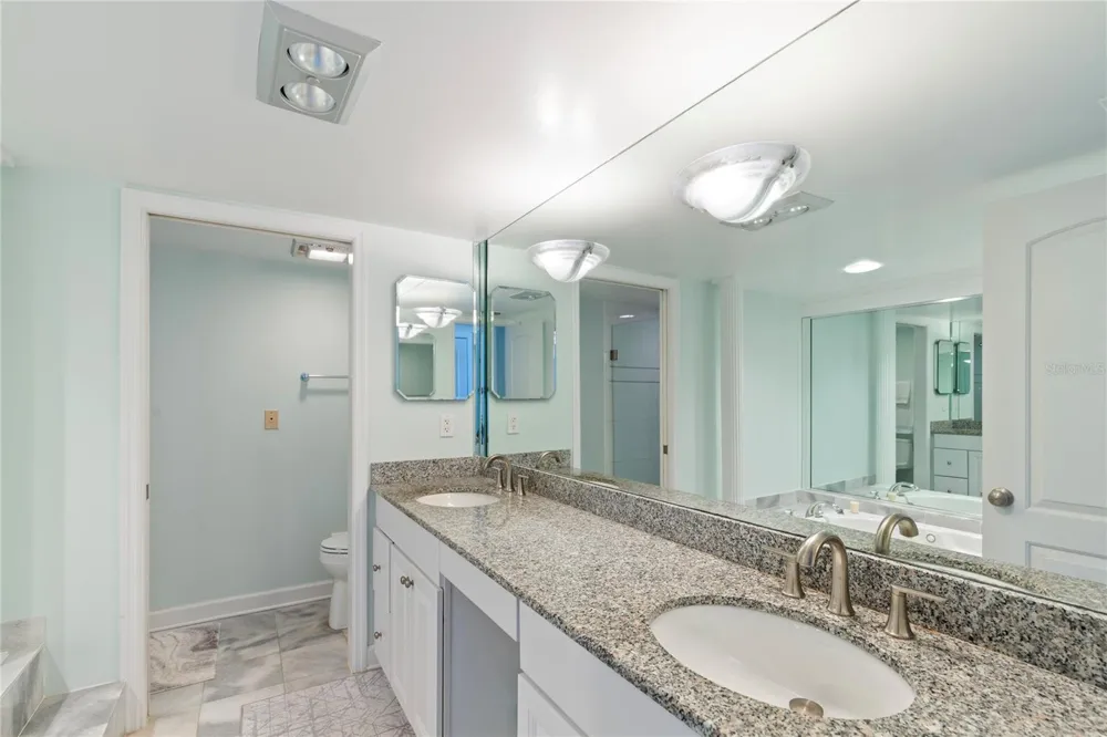 2900 GULF BOULEVARD #201 Belleair Beach, FL 33786