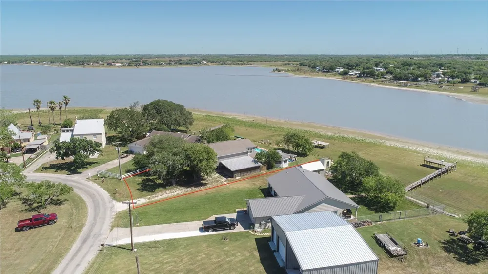 132 Zenna Drive Mathis, TX 78368