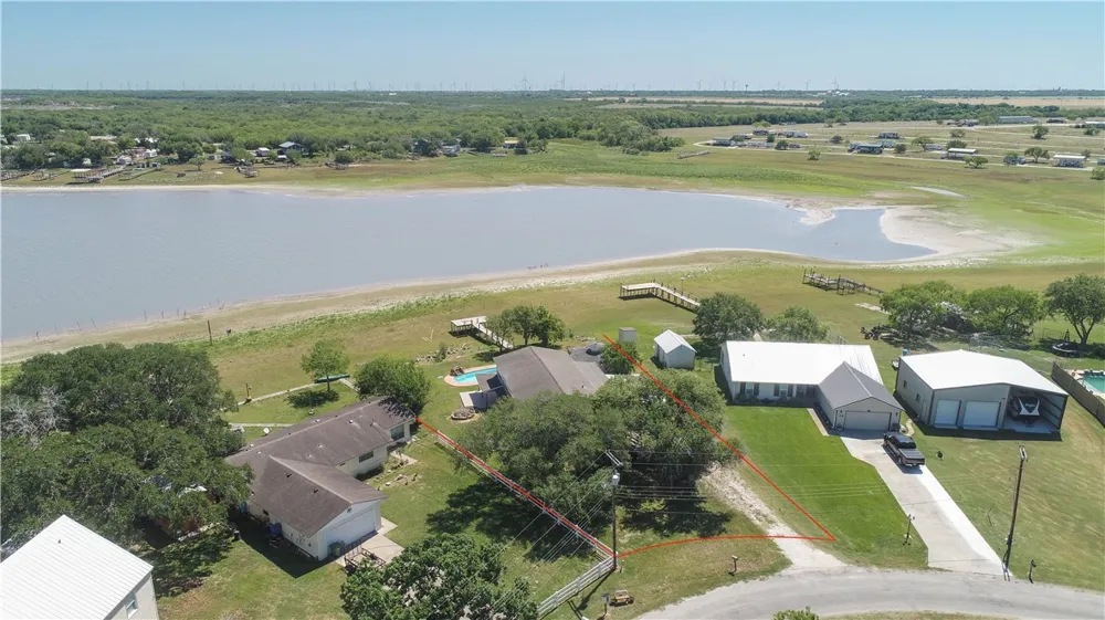 132 Zenna Drive Mathis, TX 78368