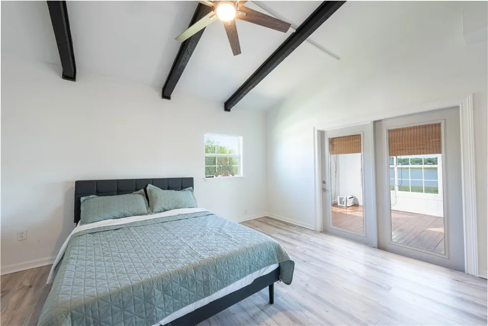 132 Zenna Drive Mathis, TX 78368