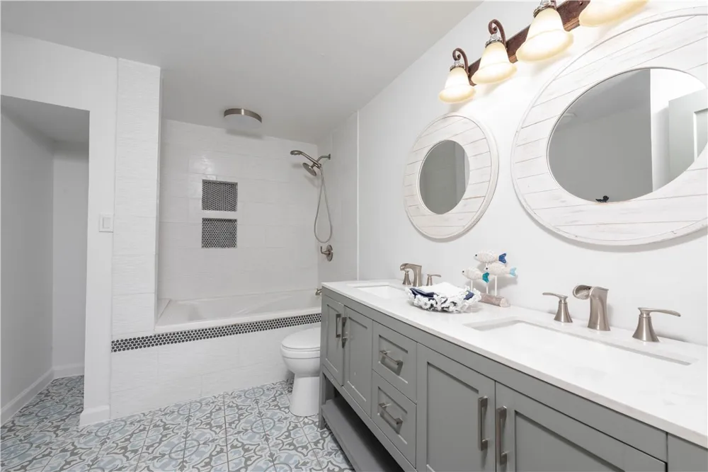 132 Zenna Drive Mathis, TX 78368