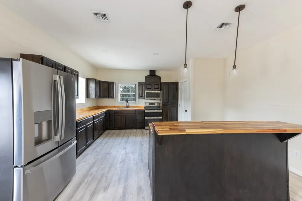 660 Carmel Drive Sandia, TX 78383