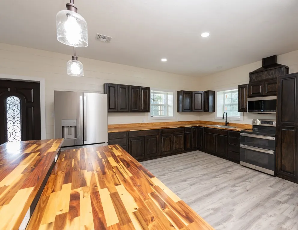 660 Carmel Drive Sandia, TX 78383