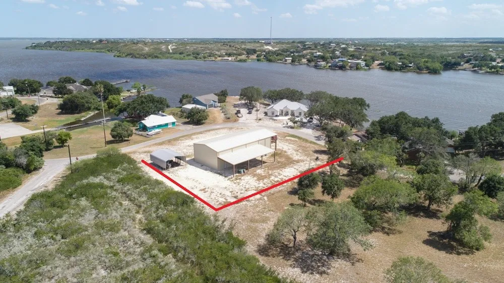 660 Carmel Drive Sandia, TX 78383