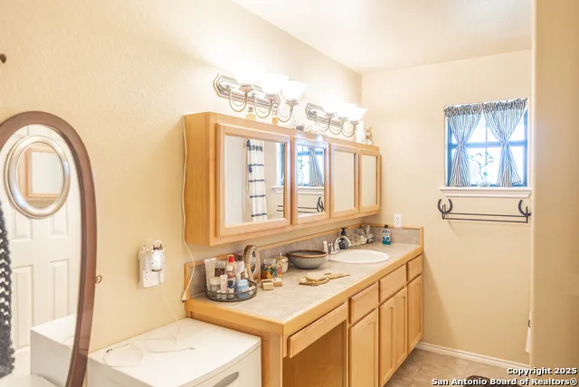 2133 Lausen Del Rio, TX 78840