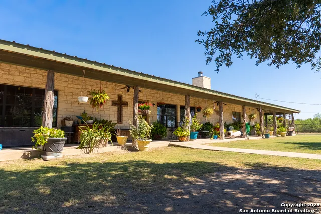 2133 Lausen Del Rio, TX 78840