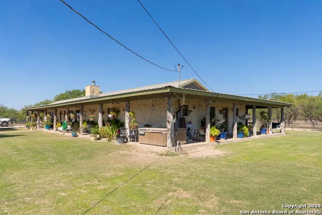 2133 Lausen Del Rio, TX 78840