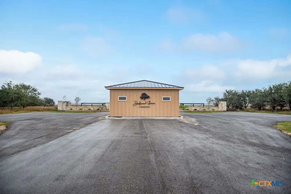 163 Driftwood Shores Port Lavaca, TX 77979