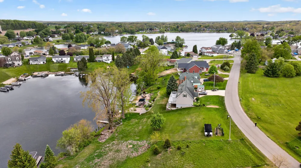 14391 Killybegs Lane Cement City, MI 49233