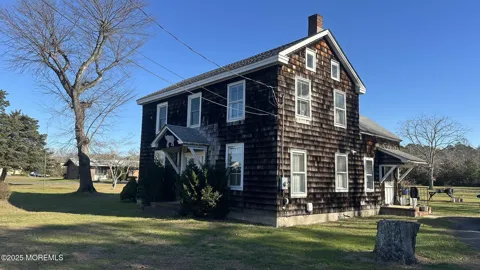 295 Main Street