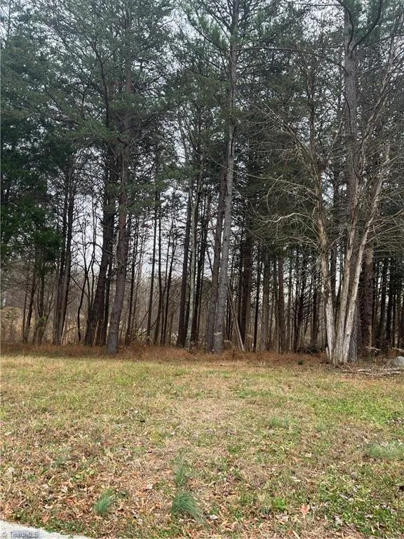 2700 Edenridge Drive High Point, NC 27265